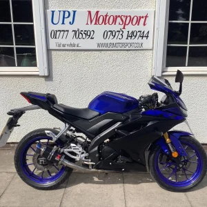 Yamaha YZF R125 125 cc 2020 20 reg 7600 miles, sports exhaust, learner legal