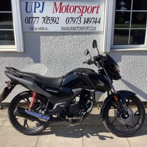 Honda CBF 125 CB125F m-m only 42 miles from new, Sep 2022 72 reg