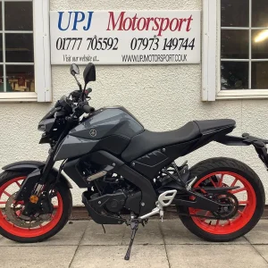 Yamaha MT 125 2021 21 reg 9800 miles £3200 125 learner legal commuter