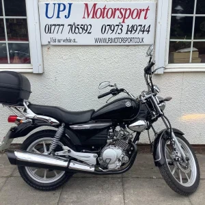 Yamaha YBR 125 Custom 2013 63 reg 4422 miles, ideal learner legal commuter