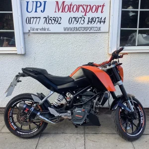 KTM 125 DUKE 2016 66 reg ideal 125 cc learner legal commuter